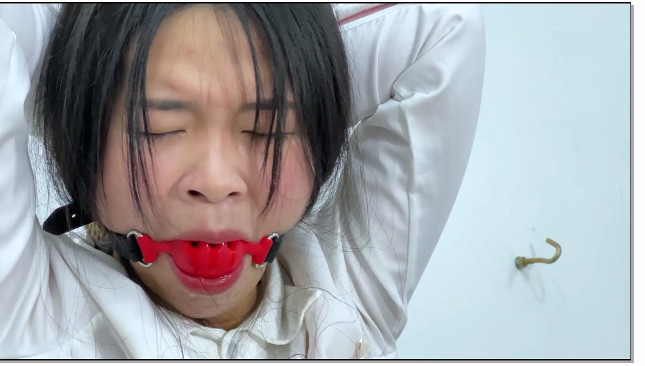 【樱束原创】家长对女老师的报复 家长知道他的孩子在学校被老师体罚打骂去抓来女老师