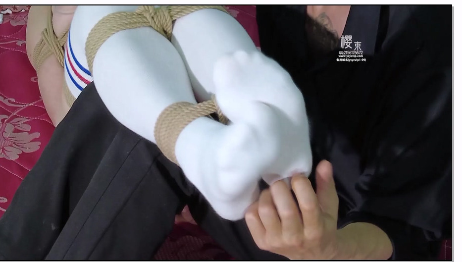 【樱束原创】小保姆的吸乳驷马 被主人潜规则脱的只剩丁字内裤被戴吸乳器的性感小保姆