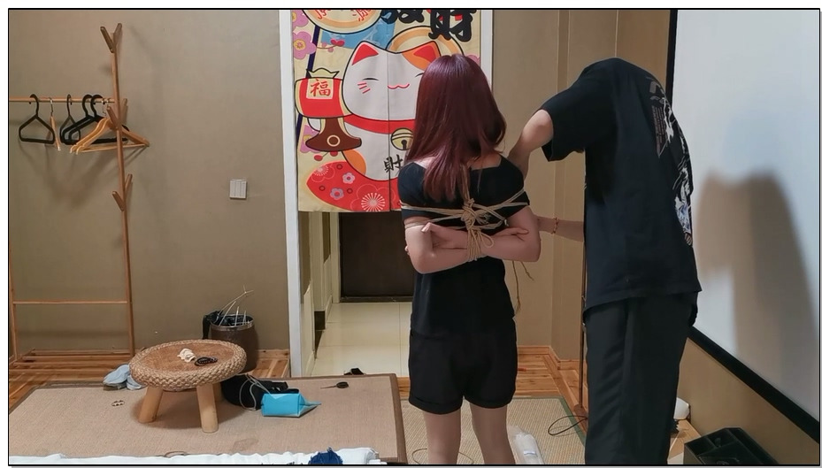 【奥特曼】新妹子钉钉惩罚，紧缚放置40分钟，等闺蜜救援