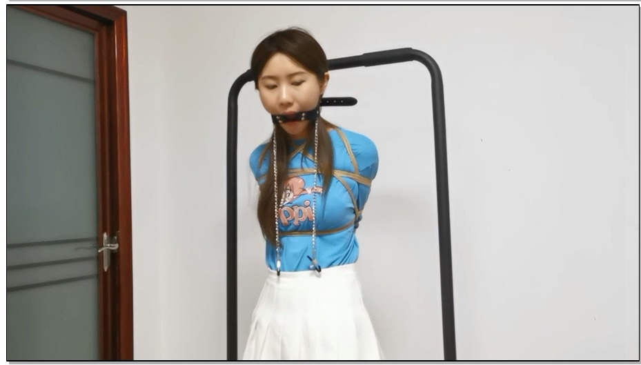 【奥特曼】甘然定拍 深喉口塞 裸足足底 口水滴落