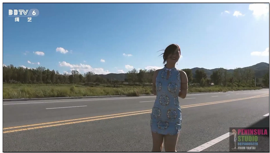【半岛束艺台】海语227国道五花霸气散步，怒脱鞋光脚走路