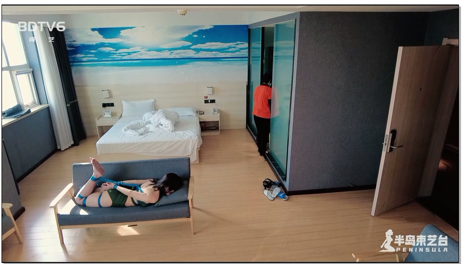 【半岛束艺】新玩法保洁大妈与驷马小姐姐