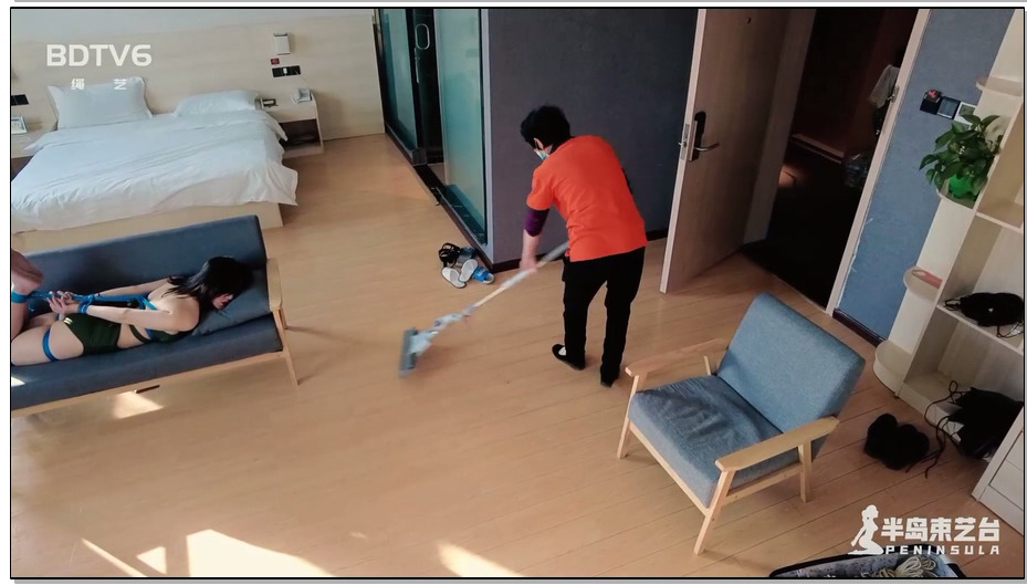 【半岛束艺】新玩法保洁大妈与驷马小姐姐