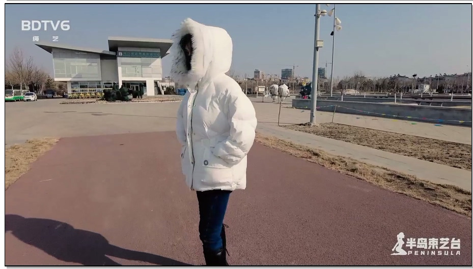 【半岛束艺】鹿野附体 扎林娜捆绑购物，店老板手忙脚乱，散步大妈目瞪口呆